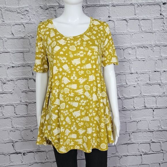 LuLaRoe Disney Snow White Prince Castle Perfect Tee, Small - Picture 1 of 7